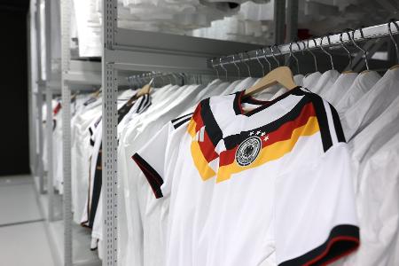Verbraucherzentrale warnt vor Fakeshops für WM-Trikots