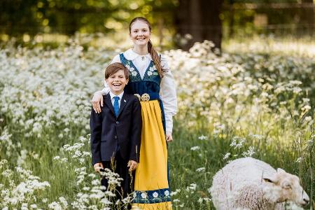 Estelle und Oscar von Schweden: Palast teilt Fotos an Nationalfeiertag