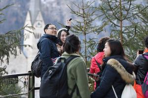 Wo uns Touristen niederrennen - Übertourismus in Österreich