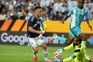 Ohne Messi: Argentinien siegt locker im vorletzten WM-Test