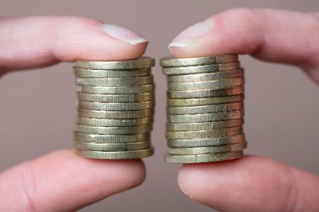 Welches Gehalt bekommt mein Kollege mit den gleichen Aufgaben? (Symbolbild)