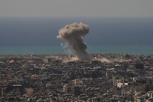 Israel hat die Angriffe in Beiruts Vororten seit einer offiziellen Waffenruhe im April eigentlich reduziert. (Archivbild)