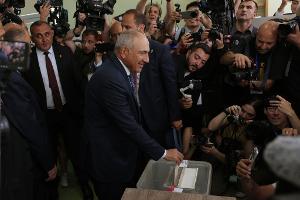 Regierungschef Paschinjan strebt eine weitere Amtszeit nach der Parlamentswahl an. 