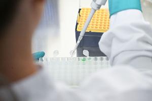Biotech-Firmen in Deutschland haben 2025 weniger Geld eingesammelt. (Symbolbild)