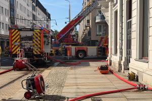 © Feuerwehr Dresden
Die Hoyerswerdaer Straße musste für die Dauer der Einsatzmaßnahmen voll gesperrt werden.
