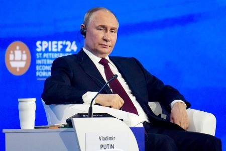  Die Ukraine begehe derzeit 