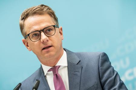 Der CDU-Generalsekretär äußert sich nach den Gremiensitzungen seiner Partei zur Rentenkommission.
