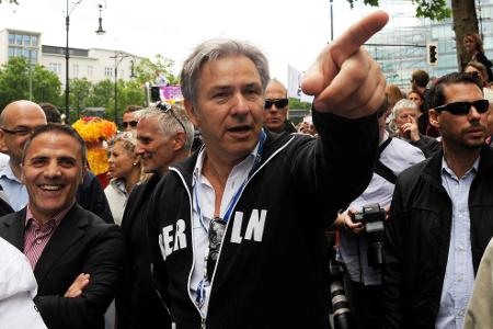 Das Coming-out von Klaus Wowereit auf großer Bühne vor 25 Jahren änderte viel in der Wahrnehmung von Homosexuellen. Anfeindungen und Übergriffe gibt es aber weiterhin. (Archivbild)
