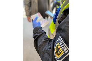 Symbolfoto "Grenzkontrolle". Das Bild ist für redaktionelle Zwecke freigegeben; Quelle: Bundespolizei.