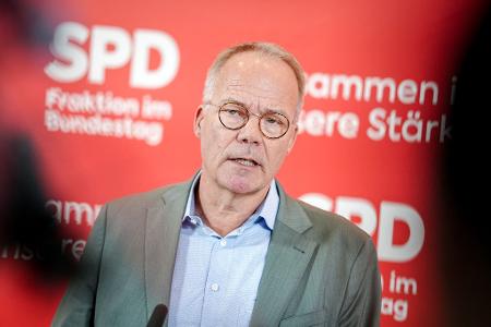 SPD-Fraktionschef Matthias Miersch will Beschlüsse fassen, 