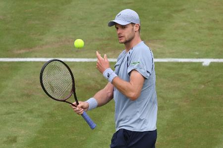 Stuttgart: Struff und Hanfmann im Achtelfinale - Altmaier raus