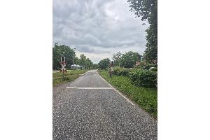 Übersichtsaufnahme des Bahnübergangs