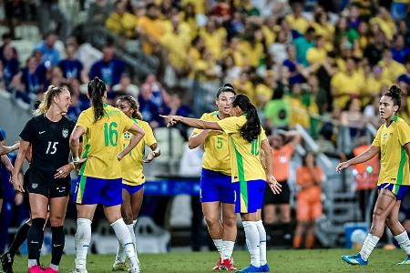 Platzverweis-Flut: Achtmal Rot bei Brasilien gegen USA
