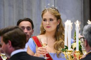 Amalia glänzt mit Máximas Hochzeitstiara beim Staatsbankett