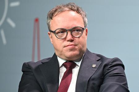 Wurden mehrere Reden und Gastbeiträge von Thüringens Ministerpräsident Mario Voigt (CDU) mit Hilfe von Künstlicher Intelligenz (KI) erstellt? (Archivbild)