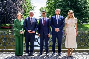 Königin Máxima bezaubert beim Staatsbesuch im eleganten Spitzenkleid