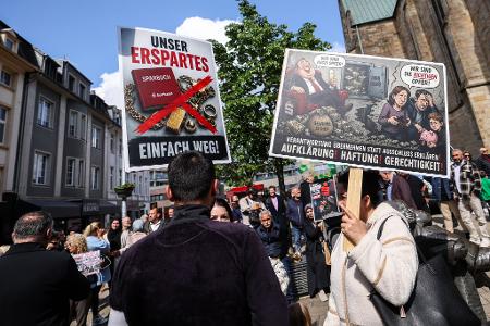 Die Rechtsstreitigkeiten zwischen Geschädigten und Sparkasse dürften sich lange hinziehen. (Archivbild) 