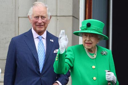 Queen Elizabeth II. und Prince Charles