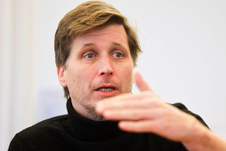IfW-Präsident Moritz Schularick verweist auf die Folgen des Iran-Krieges. (Archivbild)