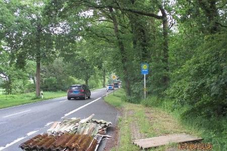 entsorgte Wellzementplatten