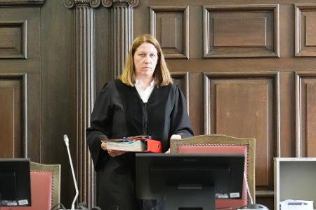 Richterin Isabel Hildebrandt ist die Vorsitzende Richterin im Prozess.