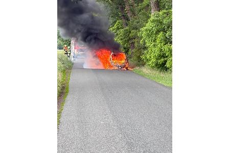 Das brennende Fahzeug