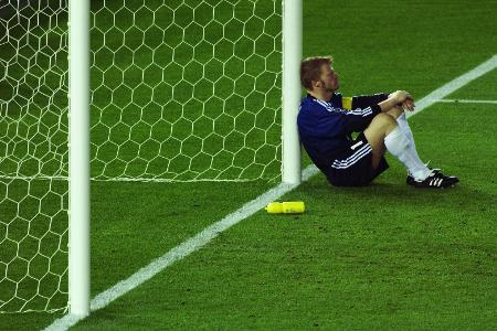Oliver Kahn am Boden