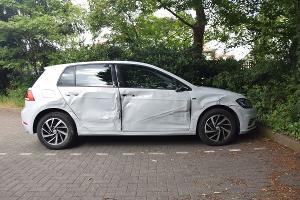 Beschädigter VW Golf