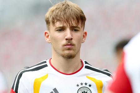 Karl fiebert mit dem DFB-Team