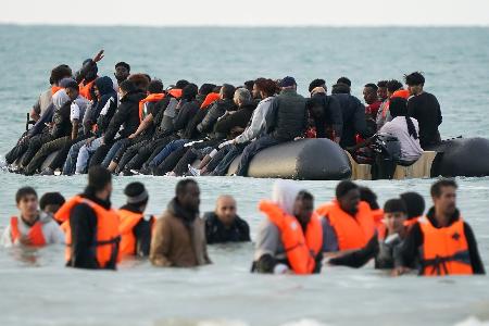 Die Zahl der Ankünfte von Schutzsuchenden in der EU war in den vergangenen Monaten gefallen. (Archivbild)
