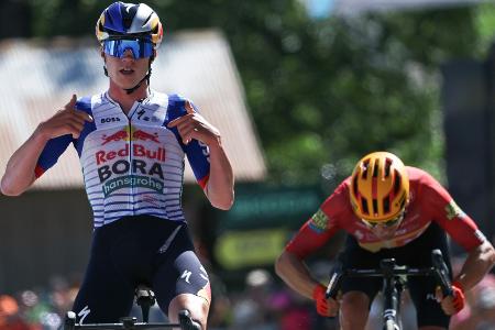 Van Gils feiert Etappensieg bei Tour Auvergne Rhone-Alpes