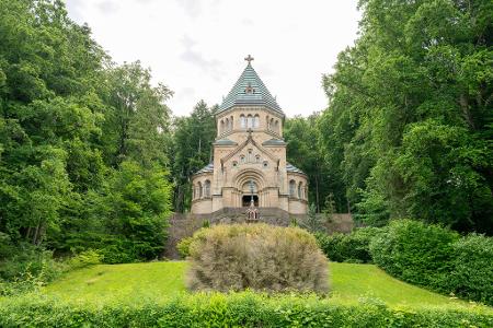 Die Votivkapelle am Ufer des Starnberger Sees wurde in Erinnerung an den 