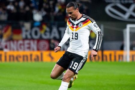 Leroy Sané - Note: 4,5 - Wurde vom Rückenwind nach dem Führungstreffer kurz mitgerissen und zog dann mehrfach das Tempo an. Hatte mit Ball aber immer wieder Aussetzer. Vor dem gegnerischen Tor blieb er zudem harmlos, hatte im zweiten Durchgang sogar noch einen denkwürdigen Fehlschuss. In Summe mit Abstand schwächster DFB-Akteur.