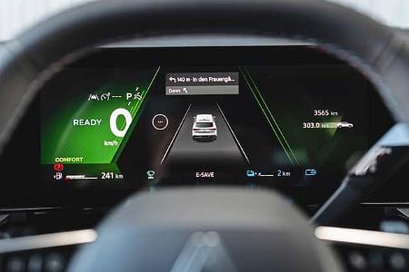 Renault Rafale E-Tech 300 PHEV 4x4, Lenkraddisplay