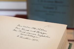 Die Uni-Bibliothek freut sich über einen Überraschungsfund. (Handout) 
