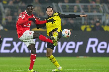Mainz 05 verlängert mit verletztem Silas