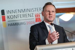 Andy Grote (SPD) ist diesmal Gastgeber der Innenministerkonferenz (IMK). (Archivfoto)