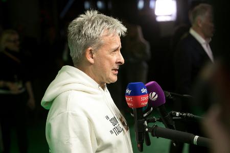 Littbarski verteidigt Sané: 