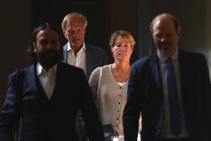Christina Block auf dem Weg ins Gericht.