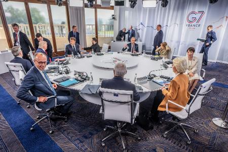 Die Staats- und Regierungschefs der G7 haben sich auf eine gemeinsame Erklärung zu geopolitischen Fragen wie dem Krieg in der Ukraine und dem Iran-Konflikt geeinigt.
