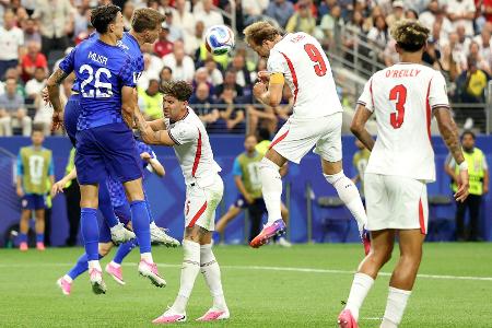 Auch dank Kane-Doppelpack: Tuchels Engländer feiern Auftaktsieg