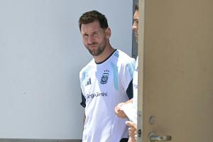 Tränen beim WM-Rekord: Messi sorgt sich um seinen Vater