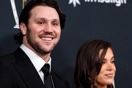Josh Allen und Hailee Steinfeld