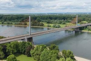 A565 Rheinbrücke