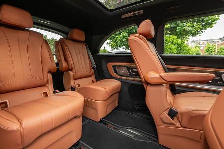 Mercedes VLE, Rückbank