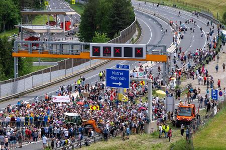 Ende Mai war mitten wegen einer Demo die Brenner-Autobahn von morgens bis abends gesperrt. (Archivfoto) 