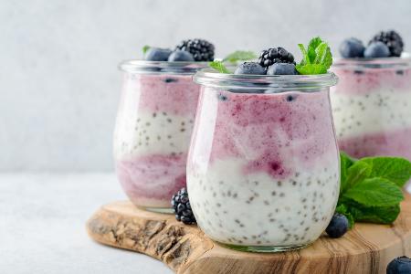 Vanille-Quark mit Beerenmus