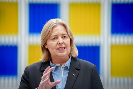 Sozialministerin Bärbel Bas (SPD) hat zum Start der Kommission Vorschläge angekündigt, 