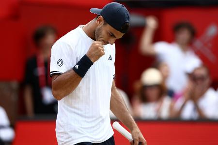 Cerúndolo holt Titel im Queen's Club