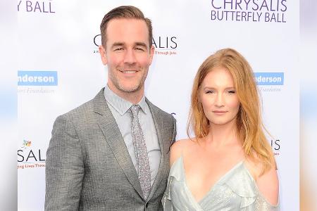 Witwe ehrt James Van Der Beek zum Vatertag